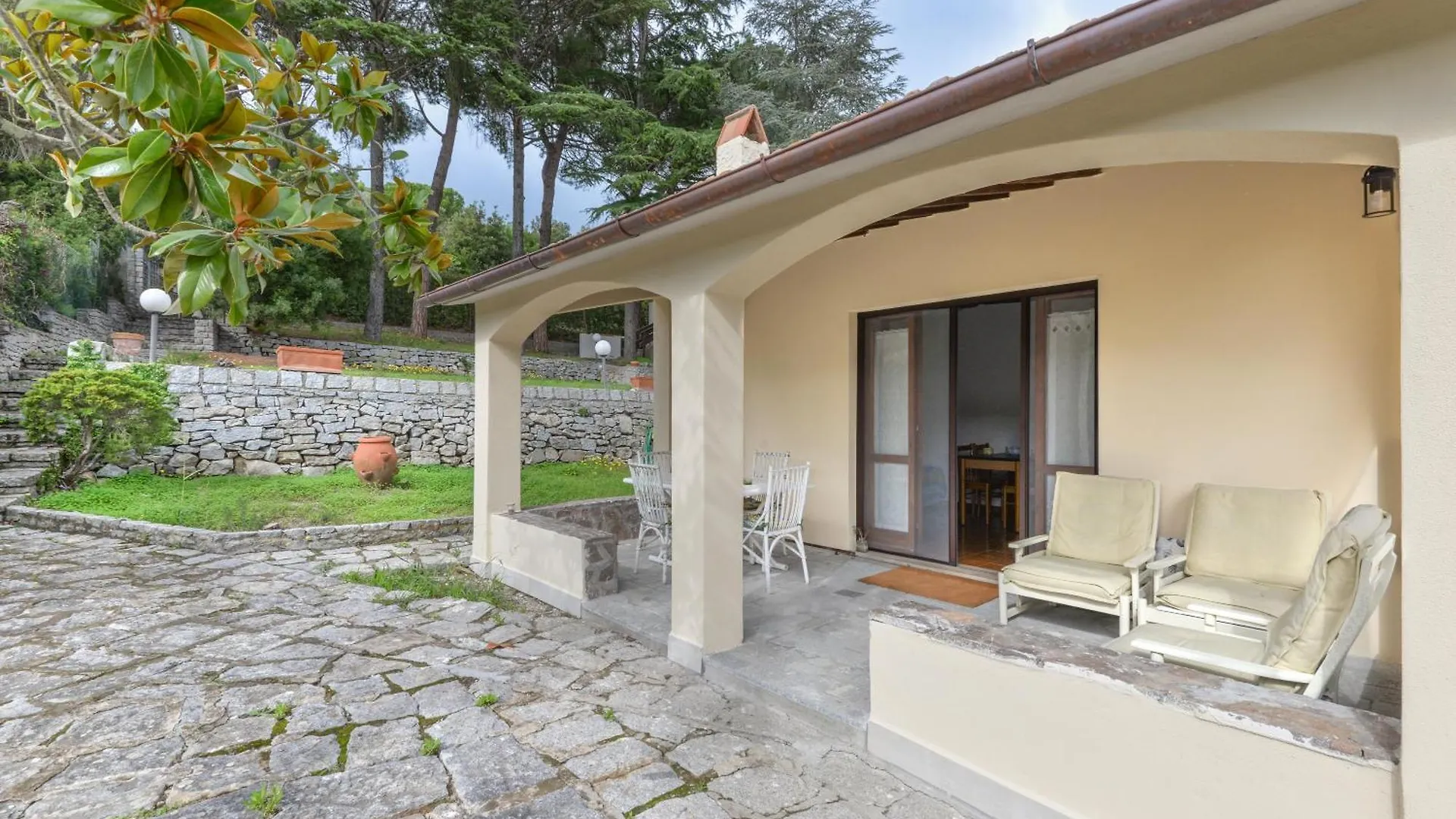 Casa AlziLa Casa Del Colle别墅